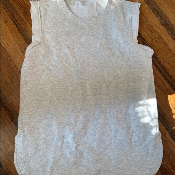 Lululemon muscle tank - Picture 2 of 4